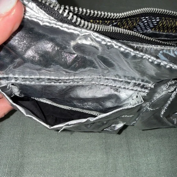 BAGGU Deadstock Silver Metallic Cargo Shoulder Bag - Picture 7 of 10